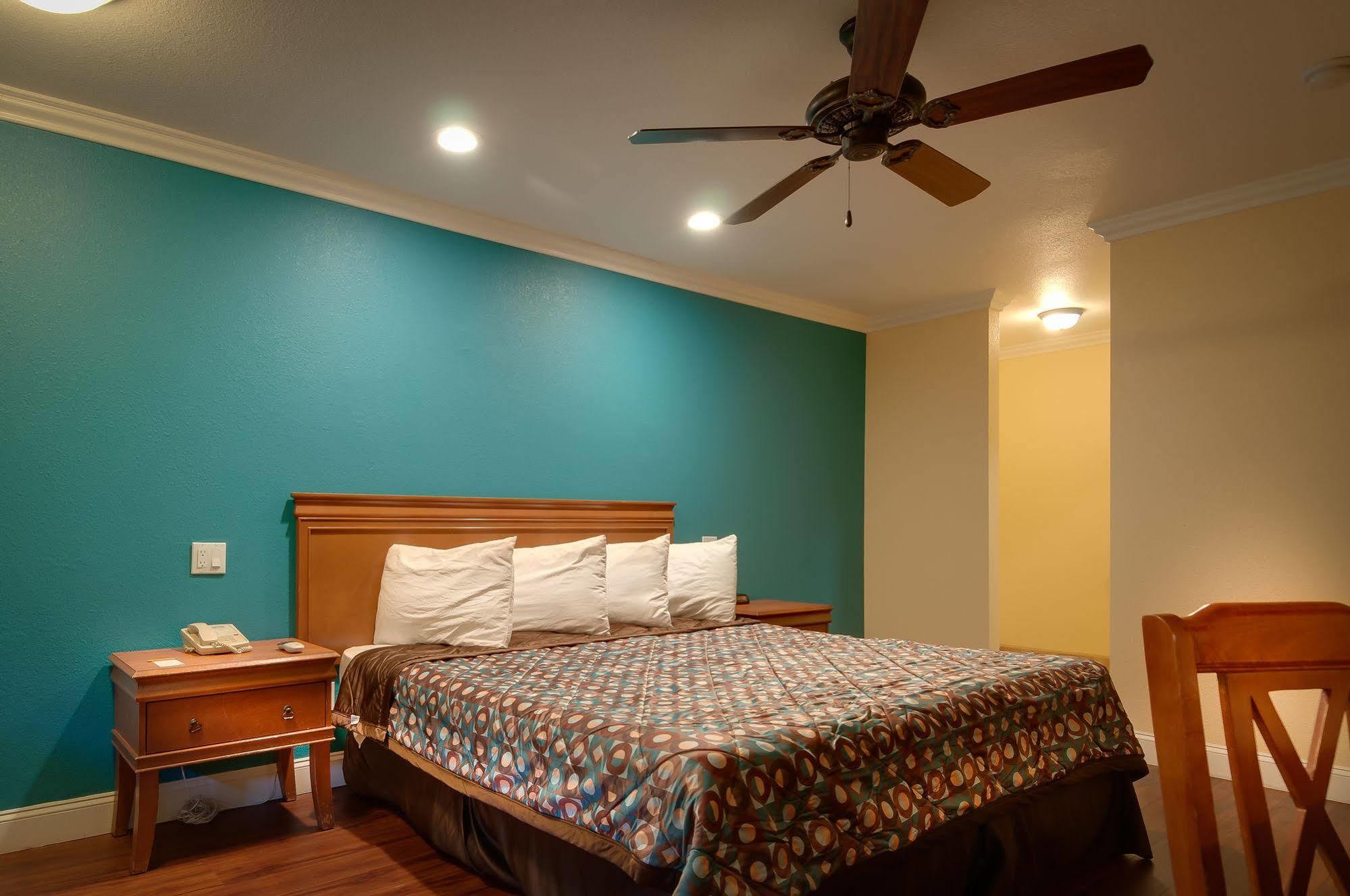Vagabond Inn Buttonwillow I-5 Exit 253 贝克斯菲尔德 外观 照片